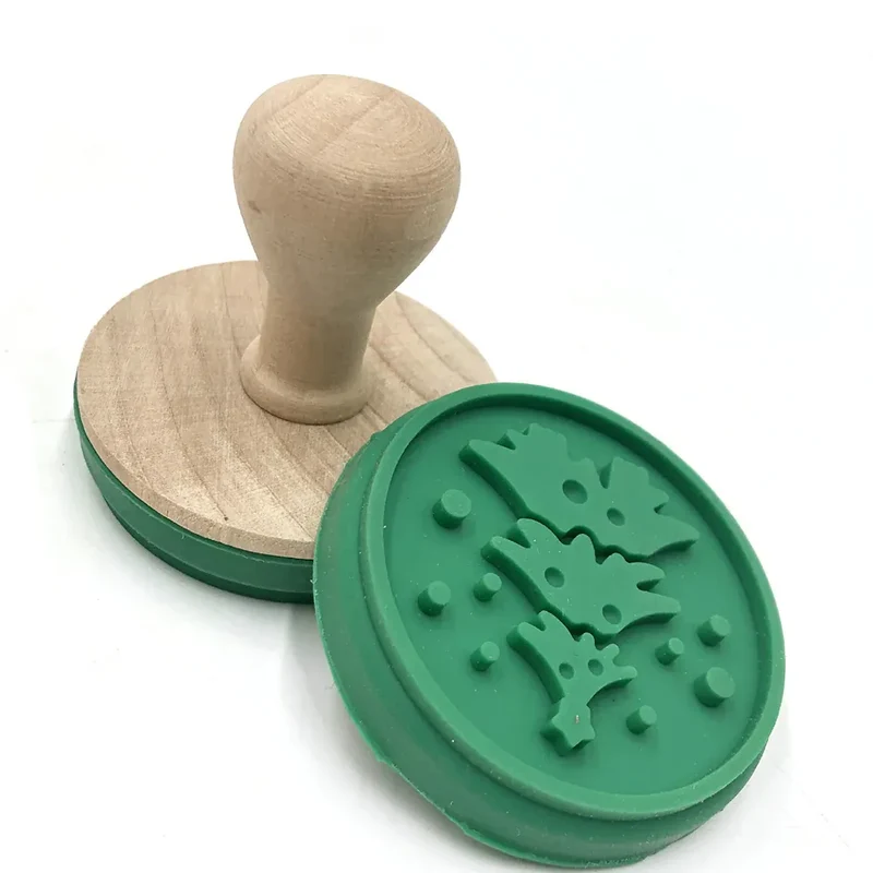 Emporte-pièces à biscuits avec motifs sourires et lapins - Set de 8 pièces