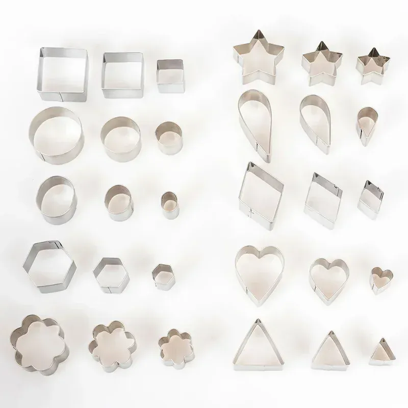 Emporte-pièces en acier inoxydable - Set de 30 formes géométriques pour pâtisserie