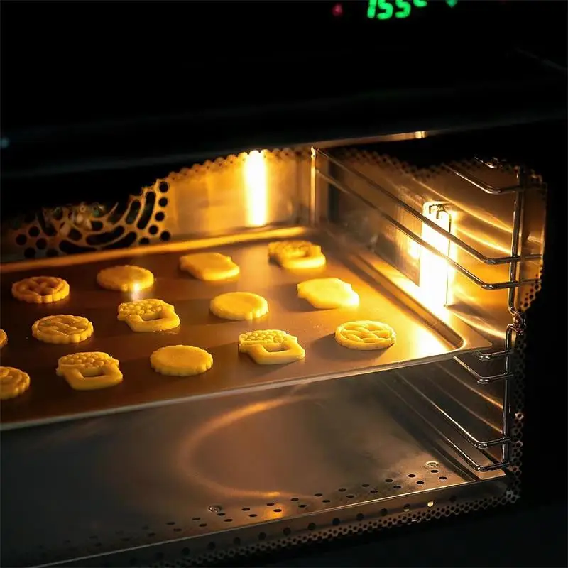 Emporte-pièces en plastique pour biscuits en forme de tartes - 3D Noël