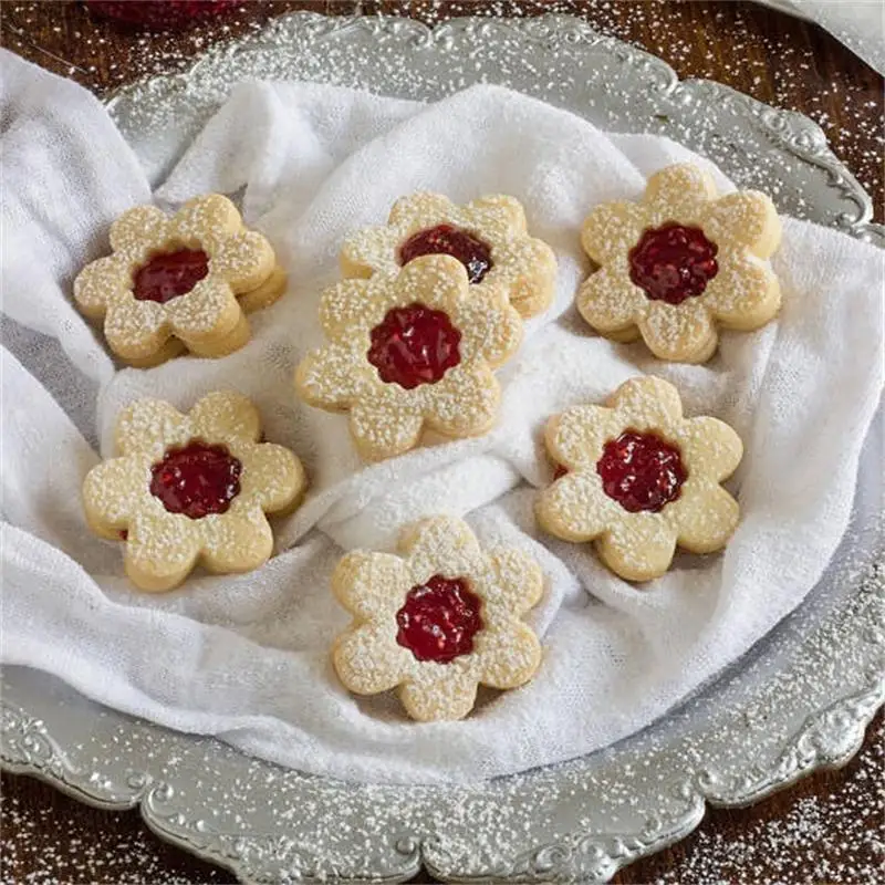 Emporte-pièces en plastique pour biscuits en forme de tartes - 3D Noël