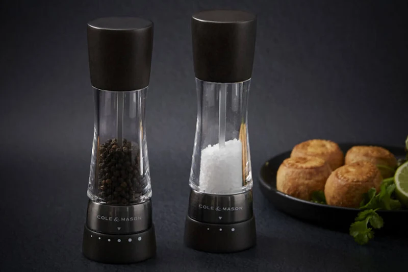 Coffret moulins sel et poivre Cole & Mason Derwent hêtre noir 19cm