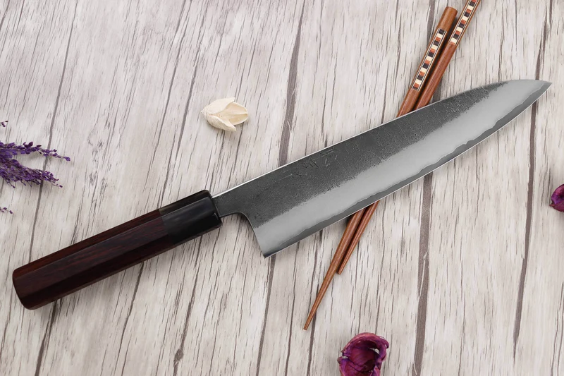 Couteau de chef 21cm japonais artisanal Toshihiro Wakui Shirogami 2 San Maï nashiji
