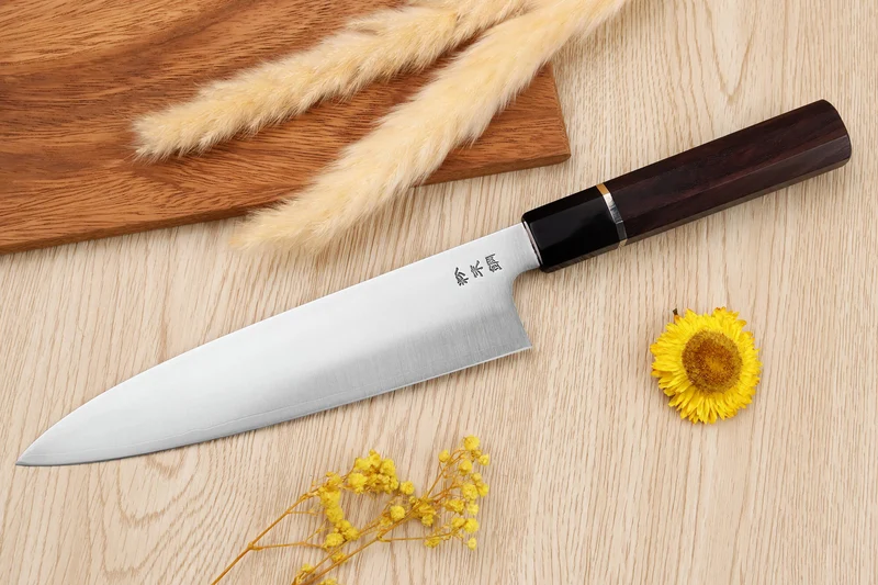 Couteau de chef 21cm japonais artisanal Sukenari SG2 San Maï manche en bois de rose