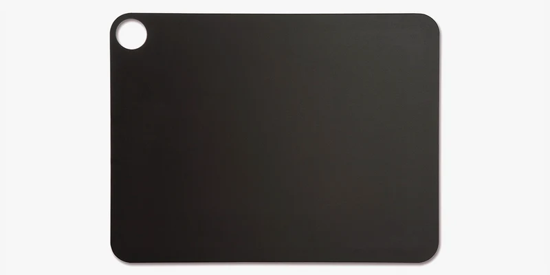 Tabla de Corte Negra con Colgador 427 x 327 mm