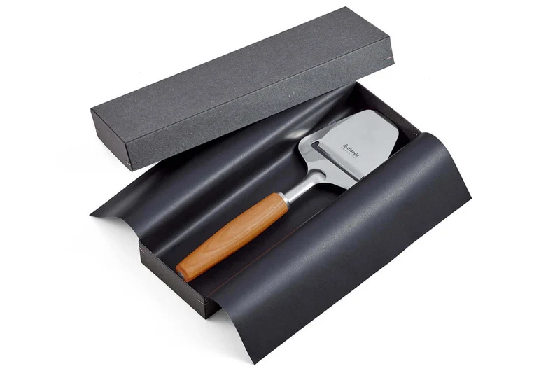 Coupe-fromage Triangle Sense en inox 18/10 et manche prunier