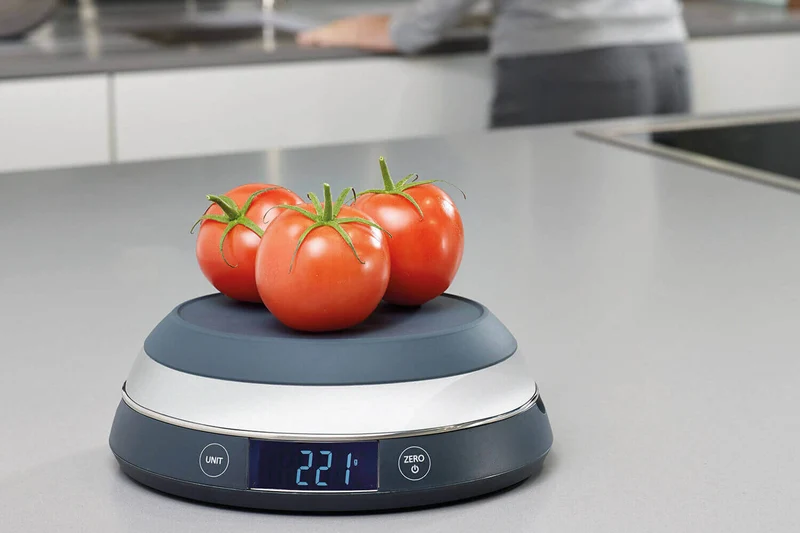 Balance digitale Joseph Joseph Switch Scale 2 en 1 à surface réversible