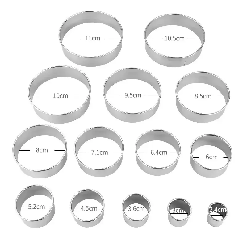 Set de 14 emporte-pièces en acier inoxydable pour biscuits et gâteaux
