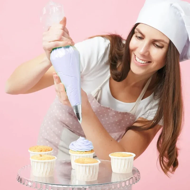 Set d'Outils de Décoration de Gâteaux 27 Pièces - Poche Réutilisable et Douilles en Acier Inox