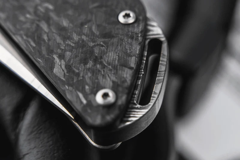 Couteau pliant Böker Sherman EDC 110665 manche en carbone noir 10,3cm