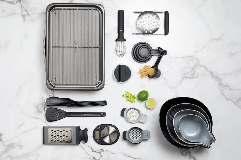 Set empilable 7 moules pâtisserie et plaques MasterClass Smartspace antiadhésifs