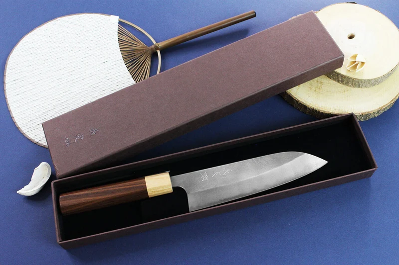 Couteau santoku japonais artisanal Yoshimi Kato AS Nashiji 17cm