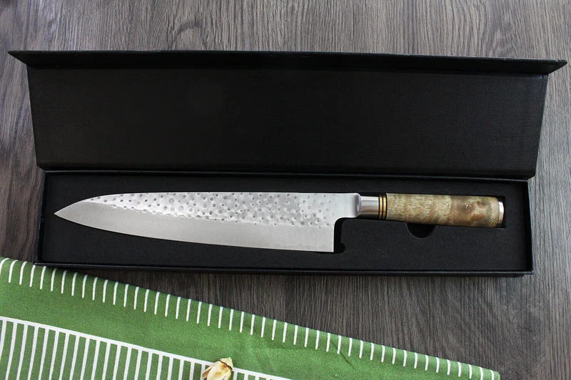 Couteau de chef japonais artisanal forgé Takeshi Saji R2 Tsuchime 24cm