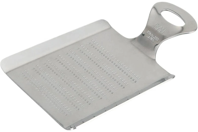 Mini râpe grattoir Kai en acier inoxydable