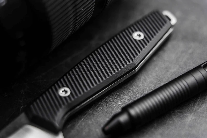 Couteau Böker AK1 American Tanto 129504 lame en acier 7,6cm manche en G10 noir + étui en kydex