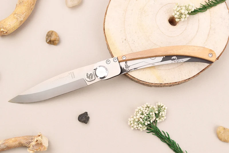 Couteau pliant Le Coq Français Rivière artisanal manche bois d'olivier 11,5cm + étui