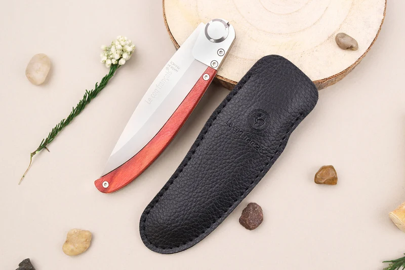Couteau pliant Le Coq Français Bordeaux Red Heart artisanal manche bois rouge 11,5cm + étui
