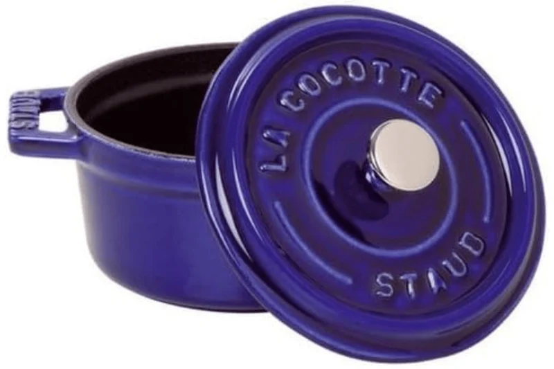Mini cocotte Staub ronde en fonte émaillée bleu intense 10cm