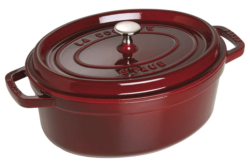 Cocotte Staub ovale en fonte émaillée grenadine