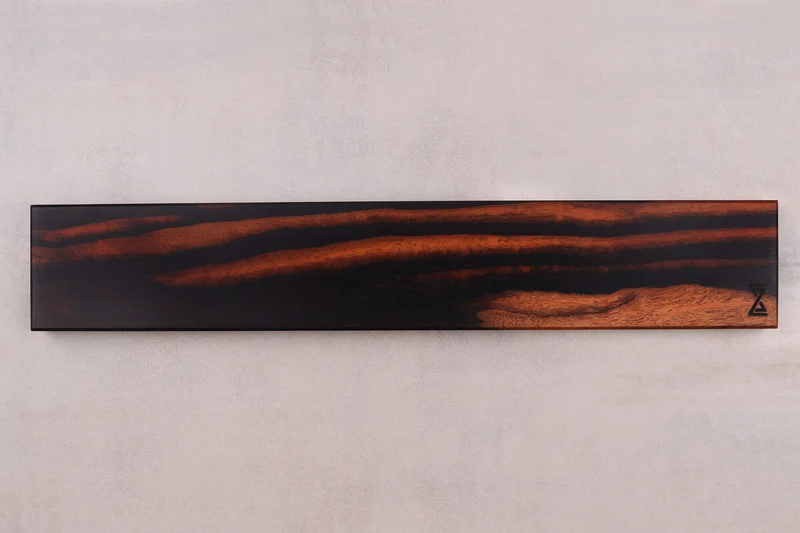 Barre aimantée artisanale Essences Creations en ébène de Macassar 45cm 6 places - N°3