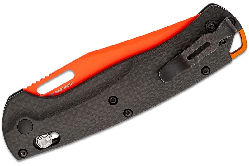 Couteau pliant Benchmade Taggedout 15535OR-01 lame orange manche fibre de carbone noir 11,7cm