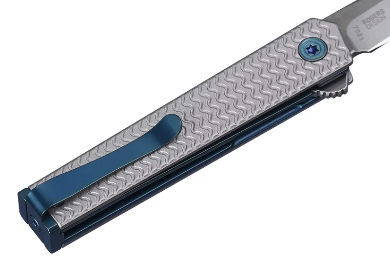 Couteau pliant CRKT CEO Microflipper 7081 manche en aluminium gris 8,25cm