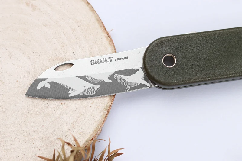 Couteau pliant Skult français éco-responsable Les 3 Graces manche vert 10cm