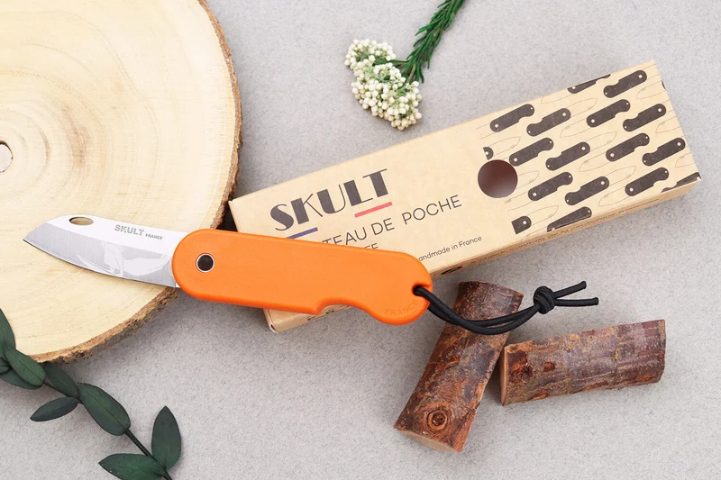 Couteau pliant Skult français éco-responsable La Surfeuse manche orange 10cm