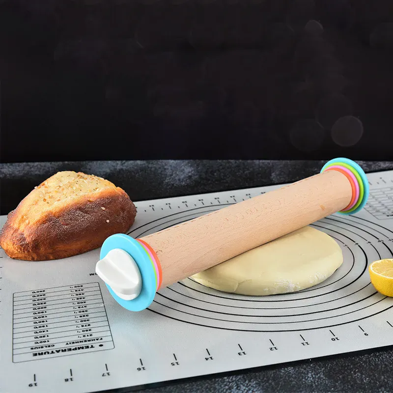 Rouleau à pâtisserie réglable en bois avec anneaux interchangeables
