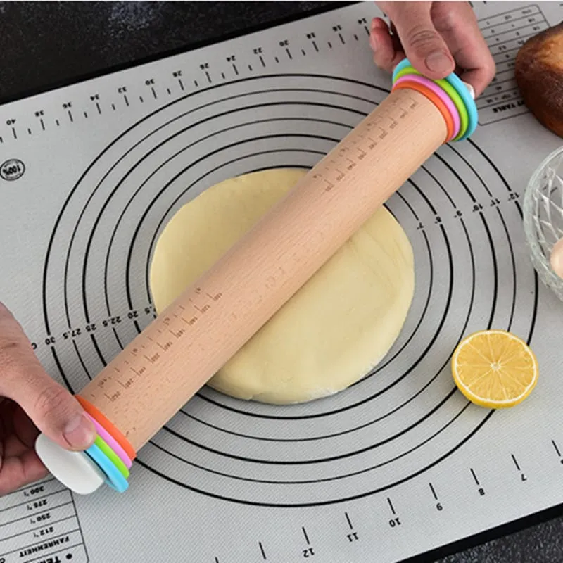 Rouleau à pâtisserie réglable en bois avec anneaux interchangeables