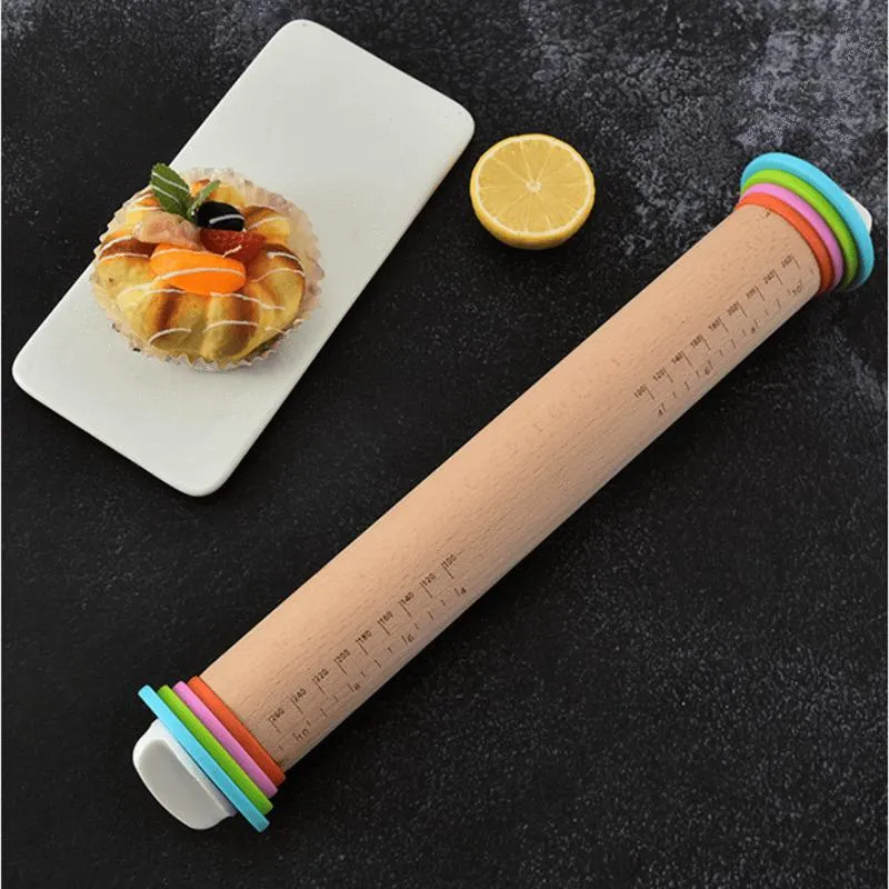 Rouleau à pâtisserie réglable en bois avec anneaux interchangeables