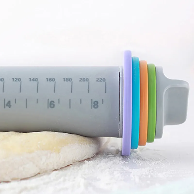 Rouleau à pâtisserie en silicone ajustable avec anneaux d'épaisseur interchangeables