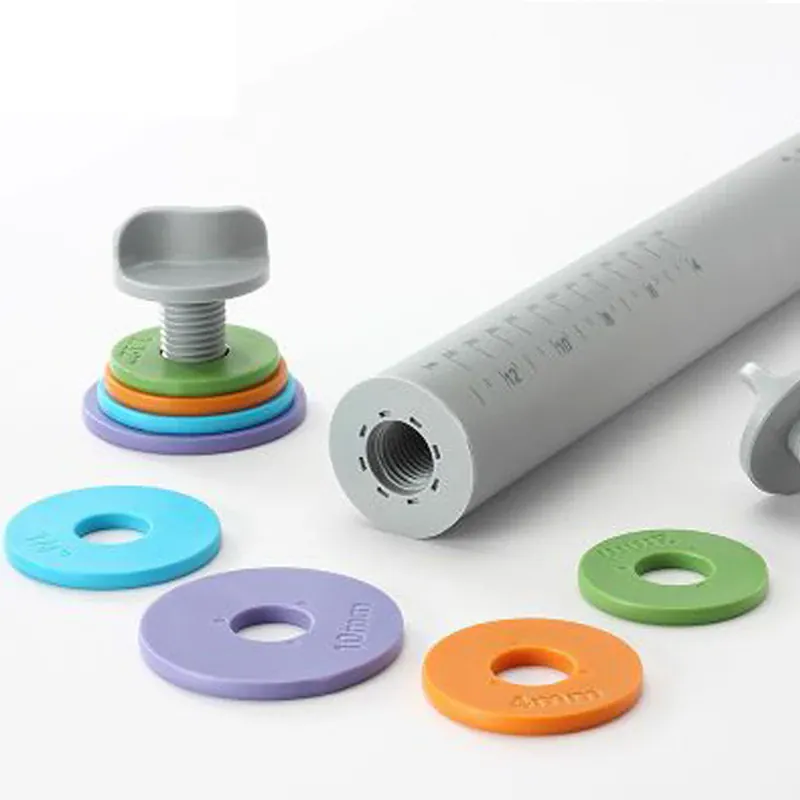 Rouleau à pâtisserie en silicone ajustable avec anneaux d'épaisseur interchangeables