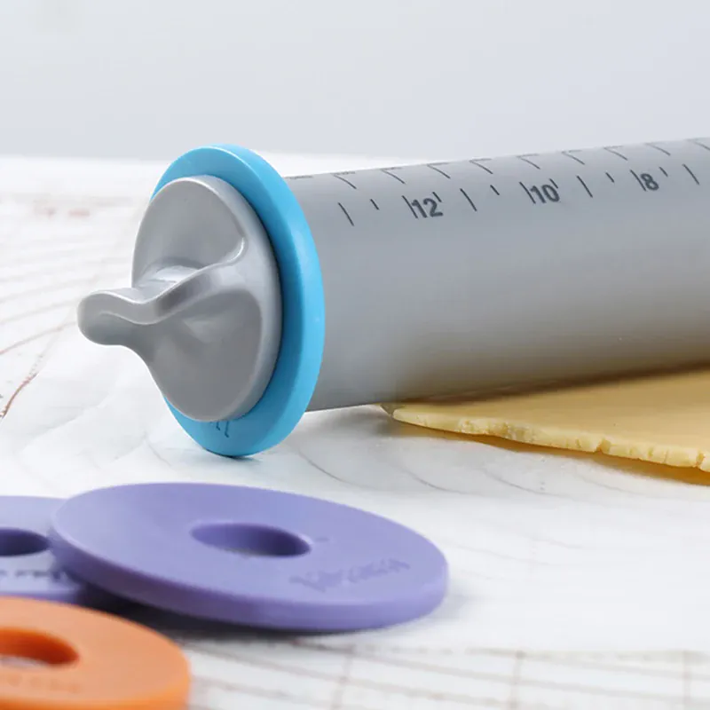 Rouleau à pâtisserie en silicone ajustable avec anneaux d'épaisseur interchangeables