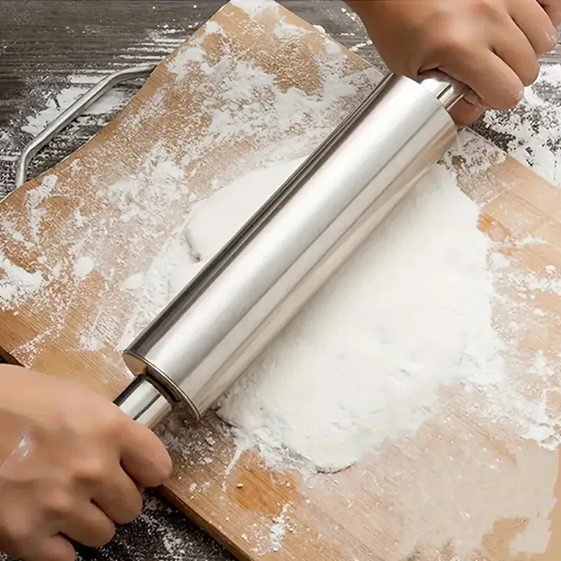 Rouleau à pâtisserie en acier inoxydable épais avec poignées antidérapantes