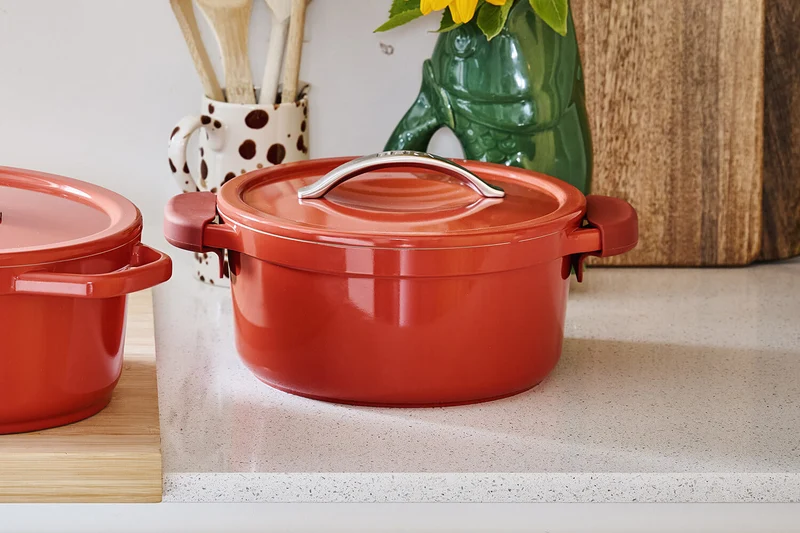Cocotte ronde Beka Plume en aluminium 24cm - Rouge
