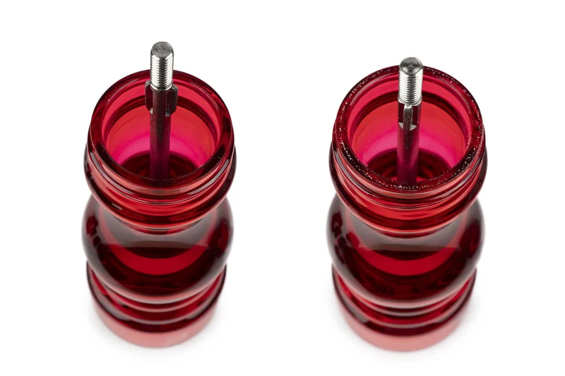 Coffret cadeau 2 moulins Peugeot Podium en acrylique rouge 18cm