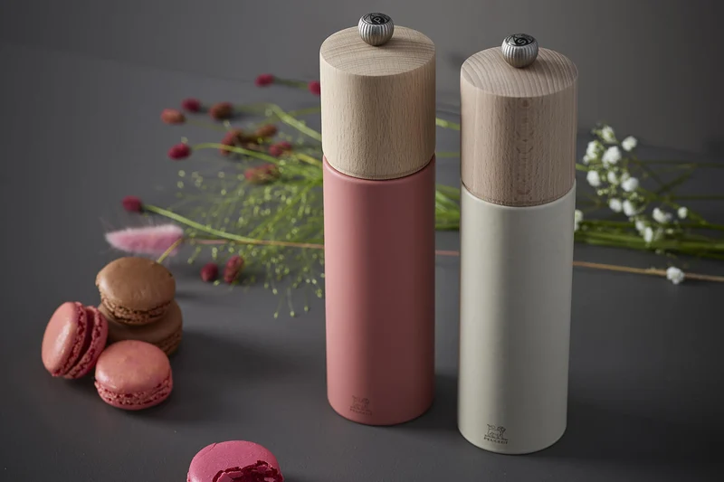 Moulin à poivre manuel Peugeot Boréal en bois Noisette