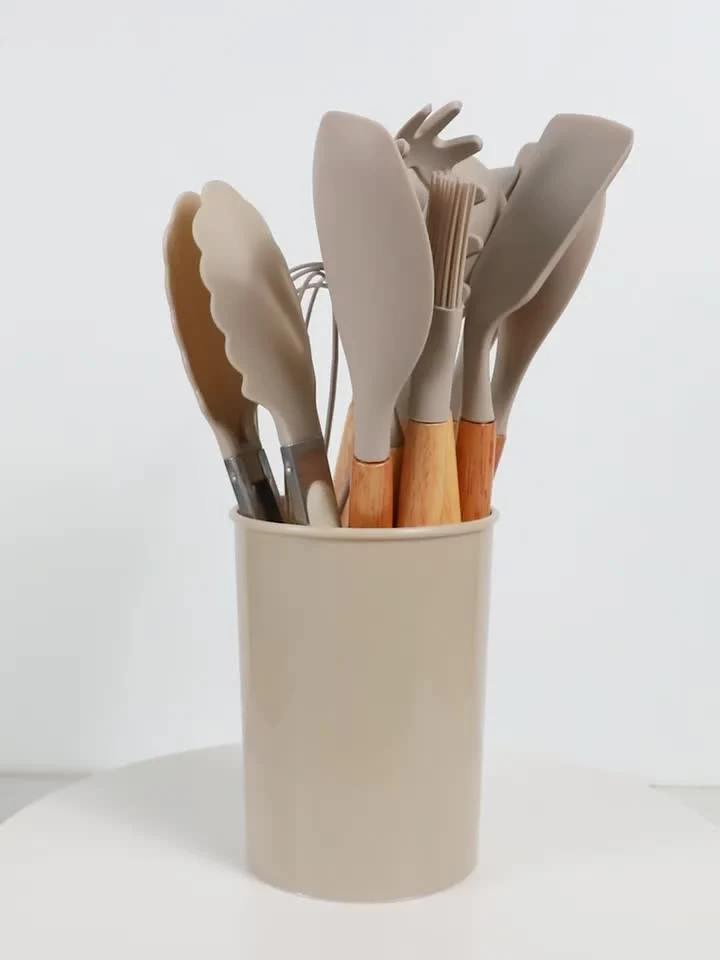 Ensemble d'Ustensiles de Cuisine en Silicone Beige avec Manche en Bois - Lot de 12, Ustensiles de Cuisine Sûrs, Anti-adhésifs, Lavables - Accessoires de Cuisine, Gadgets de Cuisine