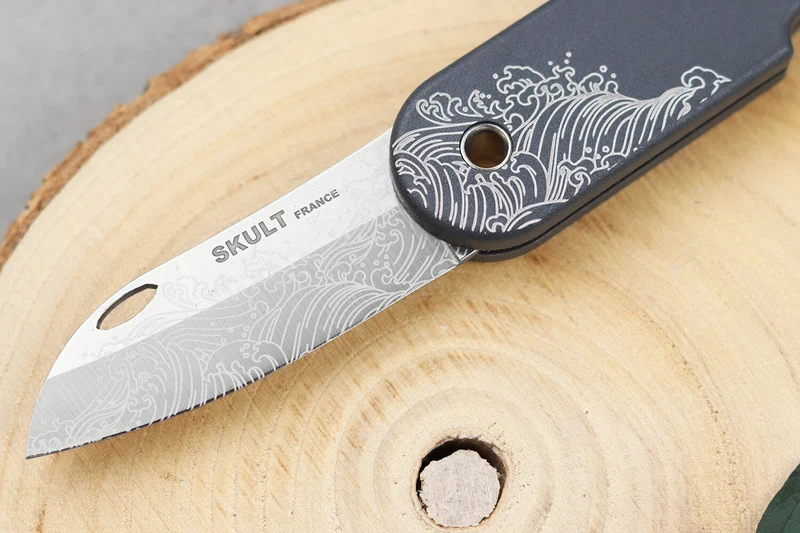 Couteau pliant Skult français éco-responsable La Vague manche gris 10cm