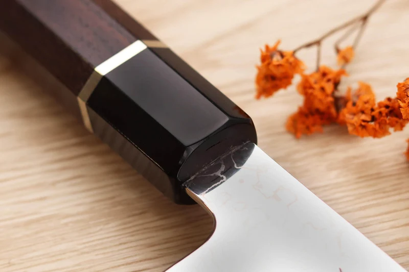 Couteau de chef 21cm japonais artisanal Sukenari SG2 damas