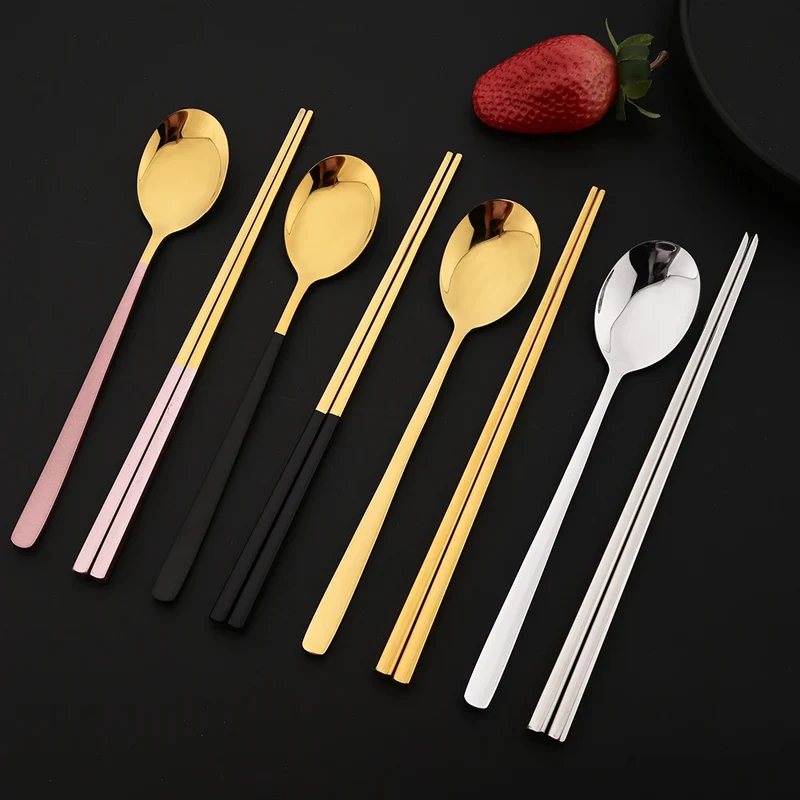Set Couverts Coréens Inox 304 – 5 Cuillères + 5 Paires de Baguettes (10 pièces)