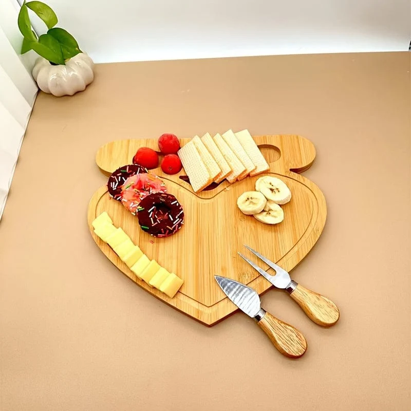 Plateau à Fromage en Bambou 35 x 27 cm avec 4 Couteaux et Support