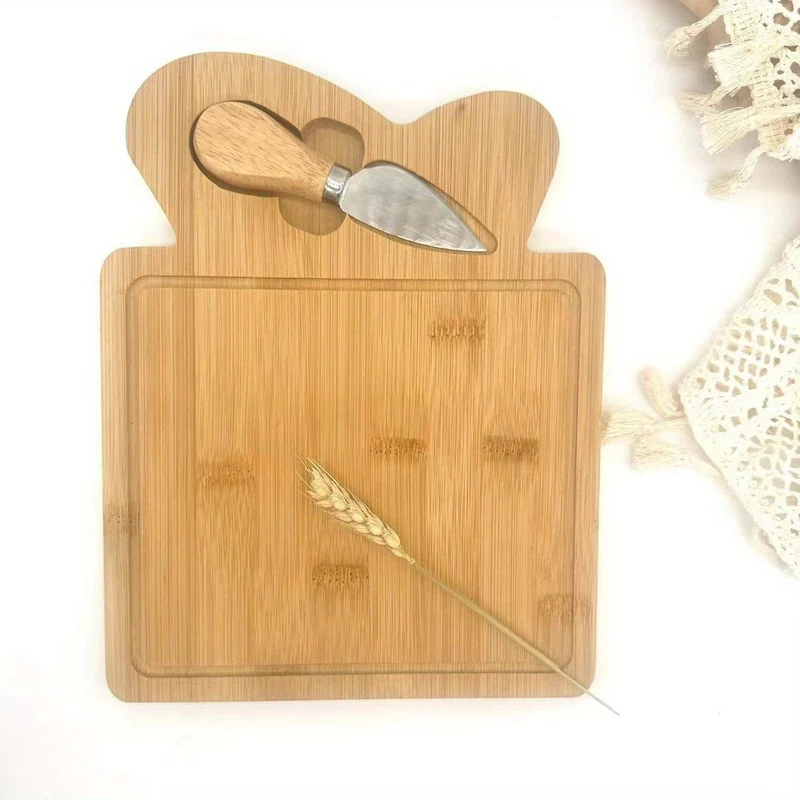 Plateau à Fromage en Bambou 35 x 27 cm avec 4 Couteaux et Support