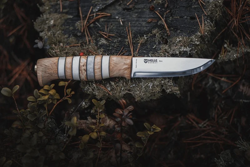 Couteau Helle Arv H014 lame en inox 9cm manche en bouleau et bois de cerf avec cuir + étui en cuir