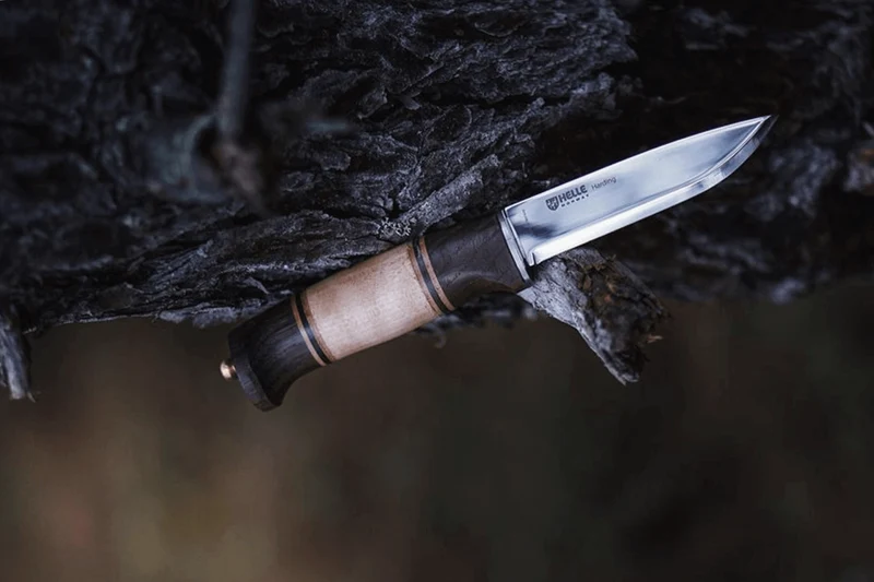 Couteau Helle Harding H099 lame 10cm manche en bouleau et en chêne avec cuir + étui en cuir