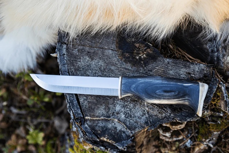 Couteau Arctic Legend Bear Knife AL880 artisanal lame 14,5cm manche en bois teinté + étui en cuir
