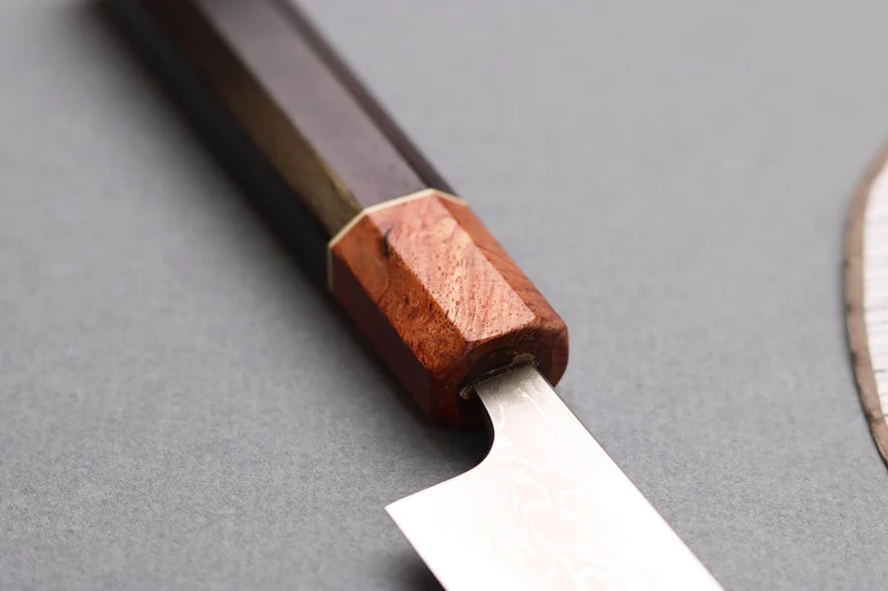 Couteau sujihiki 21cm japonais artisanal Toshihiro Wakui Aogami 2 damas laminé
