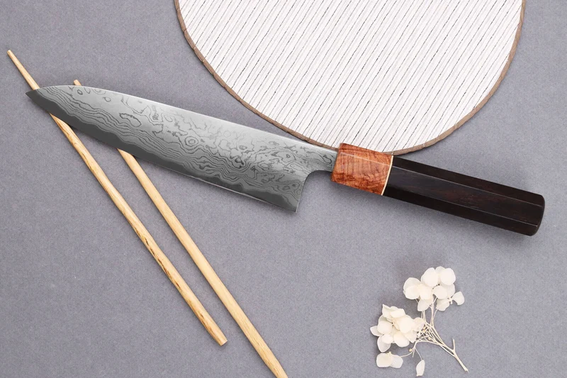 Couteau de chef 18cm japonais artisanal Toshihiro Wakui Aogami 2 damas laminé