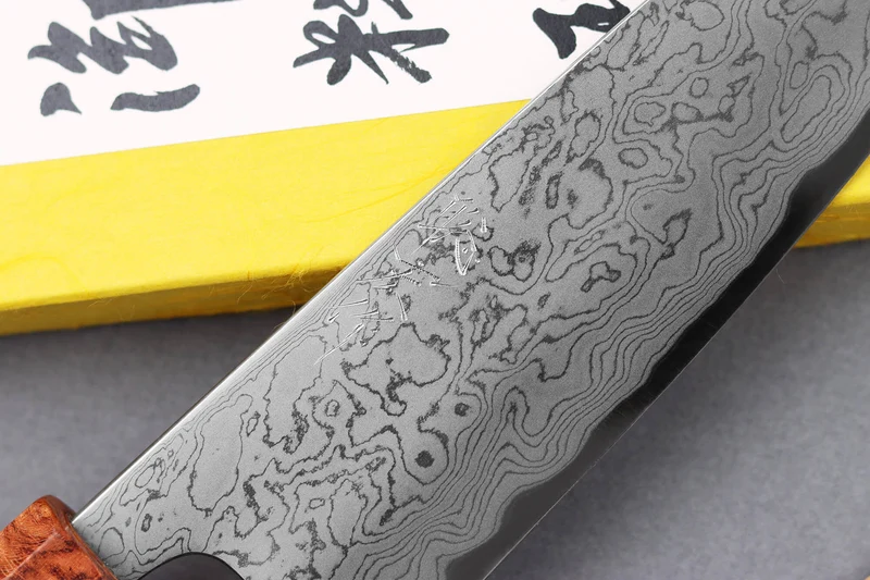 Couteau santoku 16,5cm japonais artisanal Toshihiro Wakui Aogami 2 damas laminé