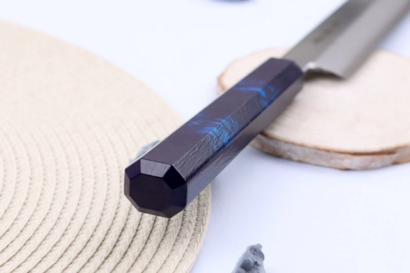 Couteau yanagiba japonais 27cm Sakai Takayuki Nanairo manche en résine laqué bleu